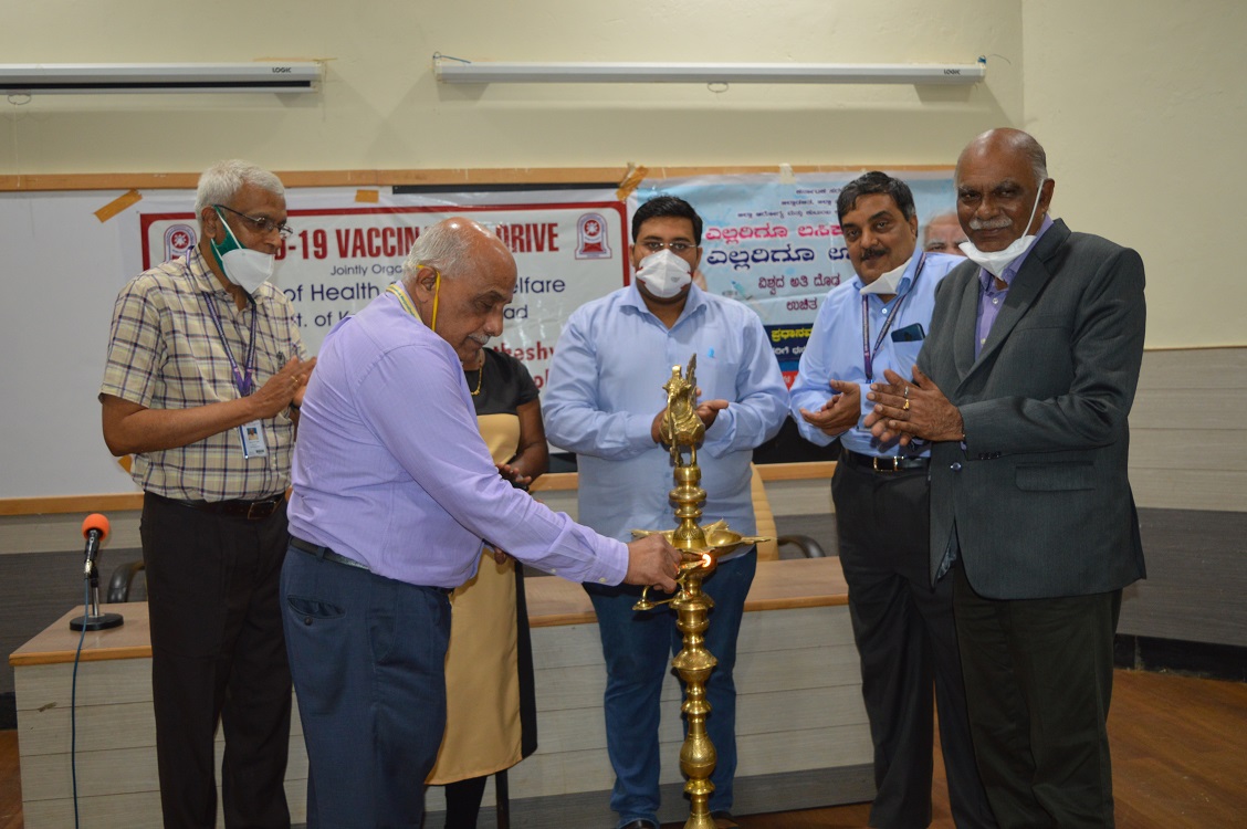 ಎಸ್‌ಡಿಎಂ ಕಾಲೇಜಿನಲ್ಲಿ ಲಸಿಕಾ ಅಭಿಯಾನ